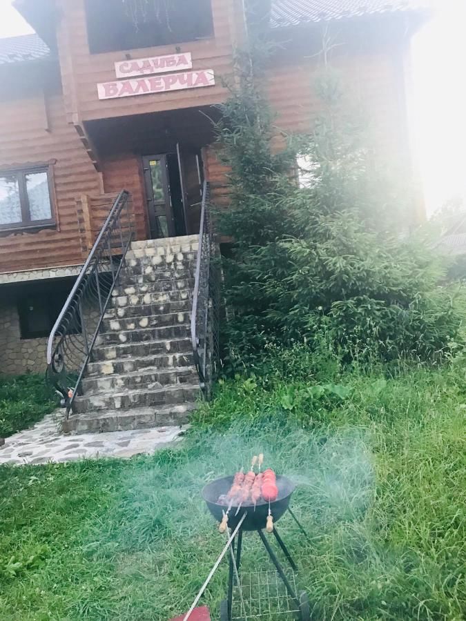 Гостевой дом Садыба Валерча Яремче